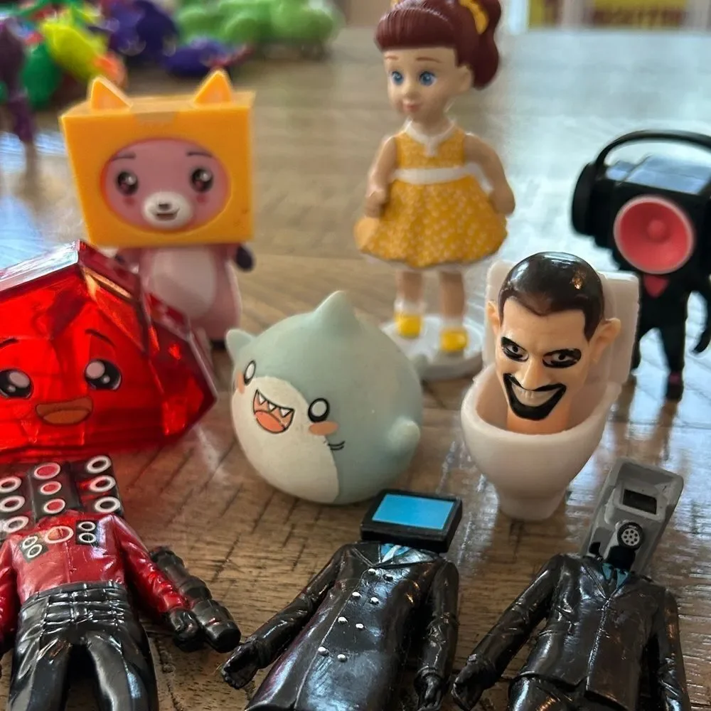 YouTube Figures Skibiti, LankyBox, Siren🚨Heads &Gabby’s Playhouse